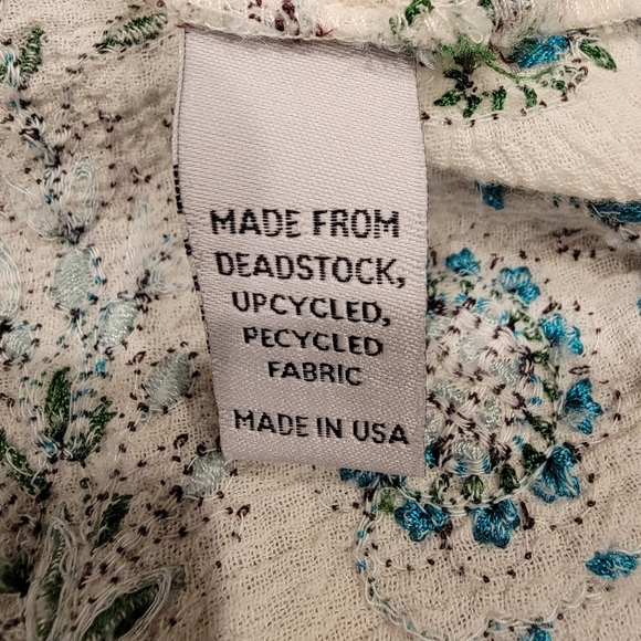 Christy Dawn White Gauzy Crepe Embroidered Maxi Dress Women's Size Small - Picture 7 of 10